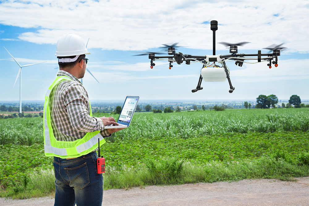 Sensor de viento ultrasónico FT205 montado en un dron agrícola